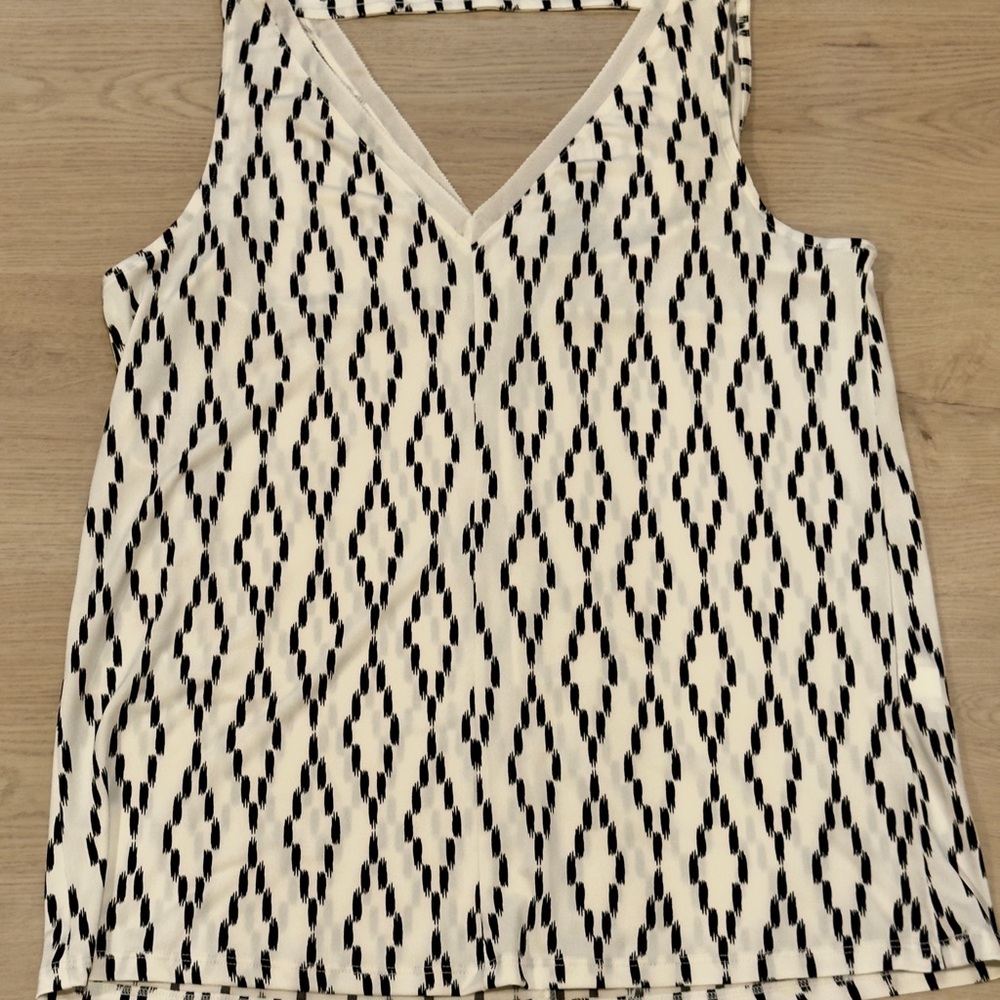 Banana Republic Black and Cream Geometric Tank Top